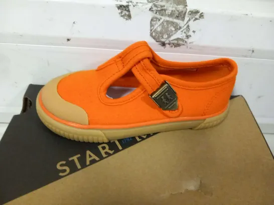 BOXED START RITE ANCHOR ORANGE CANVAS SIZE EU 25