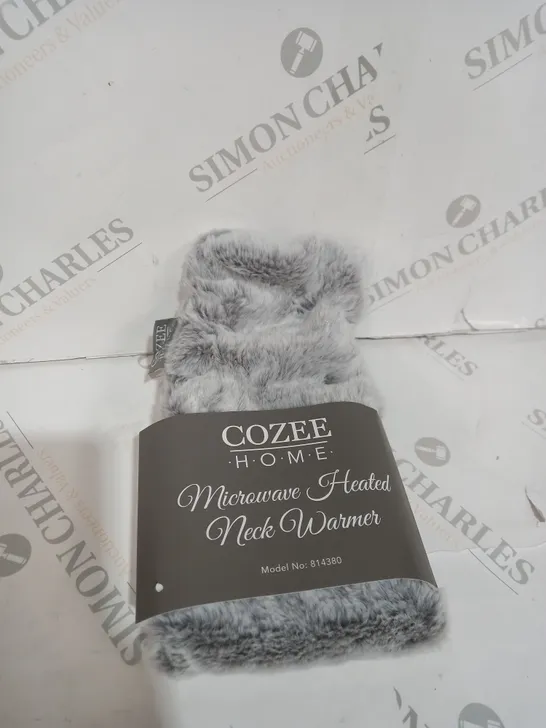 COZY HOME NECK WARMER GREY TIPPED