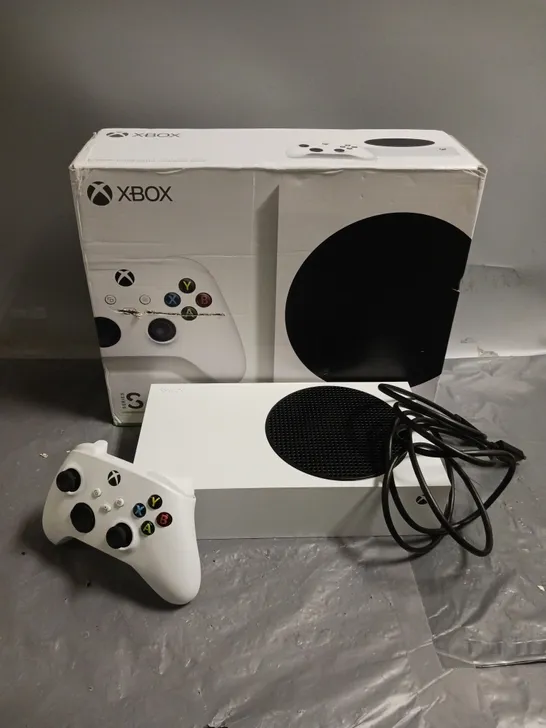 BOXED XBOX SERIES S