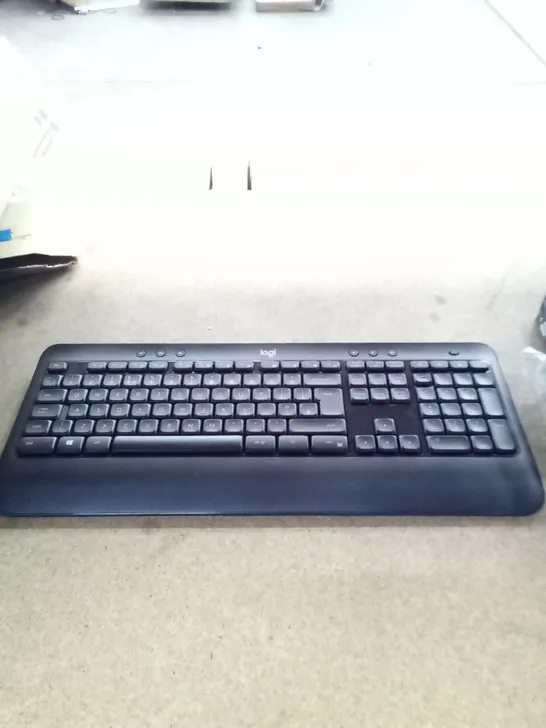 LOGITECH K540 WIRELESS KEYBOARD