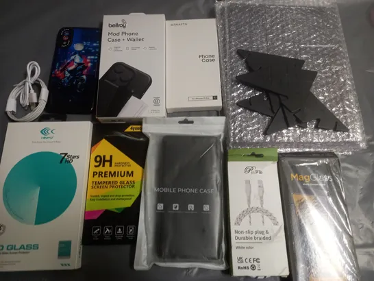 LOT OF ASSORTED MOBILE PHONE ACCESSORIES TO INCLUDE CASES, CHARGERS AND SCREEN PROTECTORS