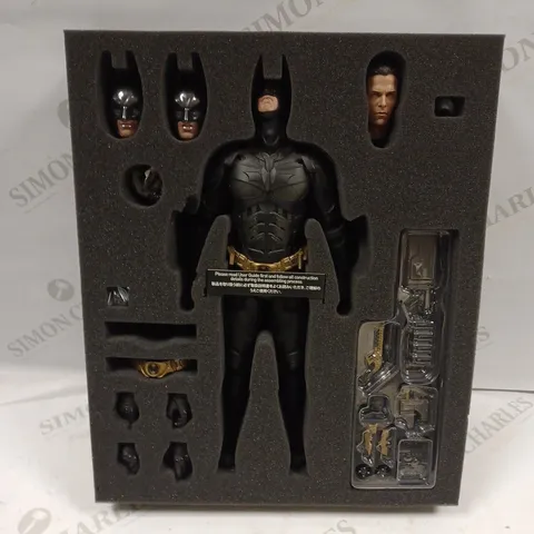 BOXED BATMAN THE DARK NIGHT RISES DX12 1/6TH SCALE COLLECTIBLE FIGURE 