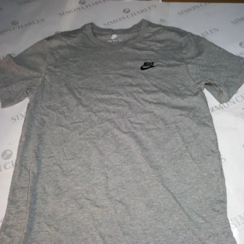 NIKE LOGO CASUAL T-SHIRT SIZE S