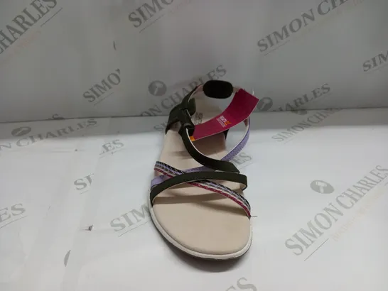 REGATTA LADY ROMA SANDALS SIZE 5