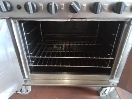 LINCAT 6 BURNER GAS RANGE Model LMR9N