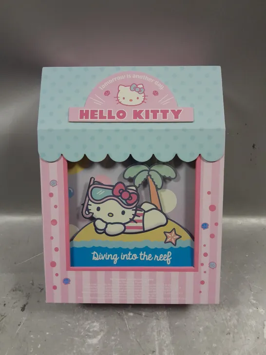 HELLO KITTY DIVING INTO THE REEF GIFT SET 