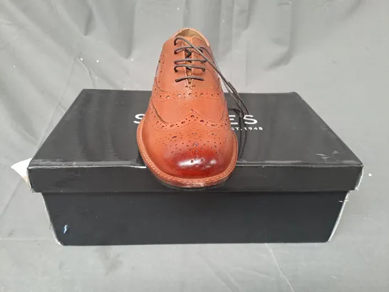 BOXED PAIR OF SKOPES LACE UP SHOES IN TAN (ODD SIZES)