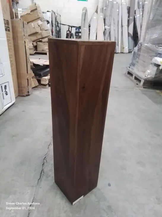 BOXED GANGA PLANT STAND/PILLAR