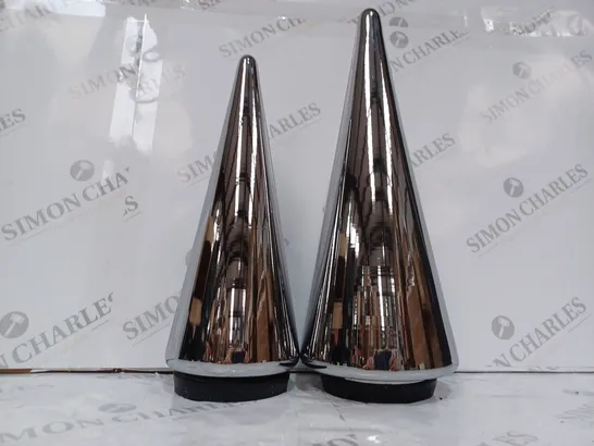 BOXED KELLY HOPPEN SET OF 2 INDOOR OUTDOOR PRELIT GLASS DECOR - REFLECTIVE CONES