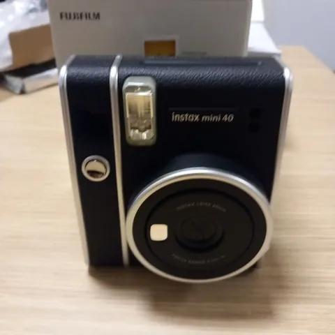 BOXED FUJIFILM INSTAX MINI 40 INSTANT CAMERA