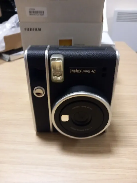 BOXED FUJIFILM INSTAX MINI 40 INSTANT CAMERA