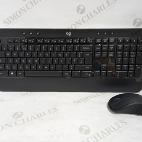 LOGITECH MK540 WIRELESS KEYBOARD