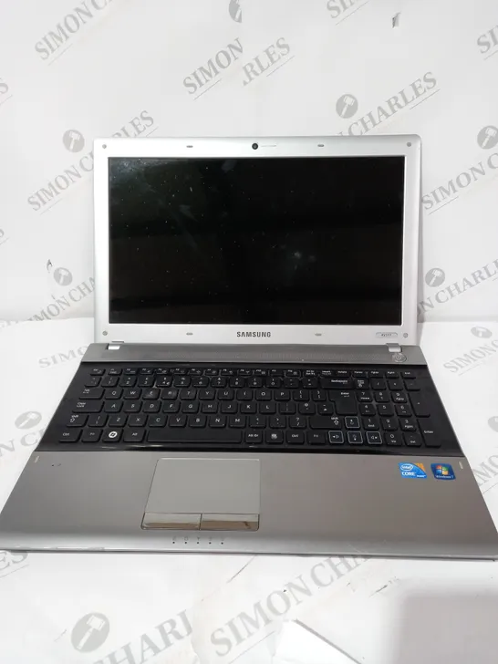 SAMSUNG NP-RV511 NOTEBOOK LAPTOP - SILVER/BLACK