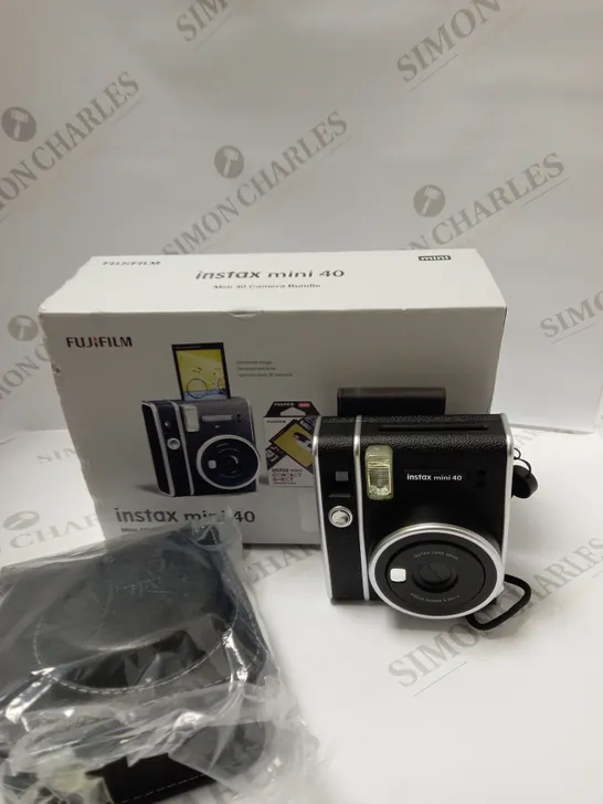 FUJIFILM INSTAX MINI 40 CAMERA BUNDLE 