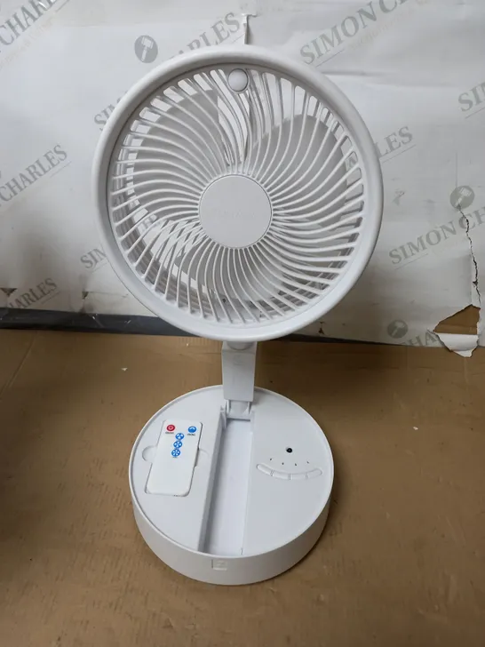 BELL & HOWELL OSCILLATING FOLDING RECHARGEABLE FAN IN WHITE