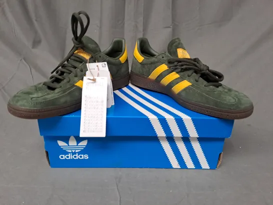 BOXED PAIR OF ADIDAS HANDBALL SPEZIAL SHOES IN GREEN/YELLOW UK SIZE 8