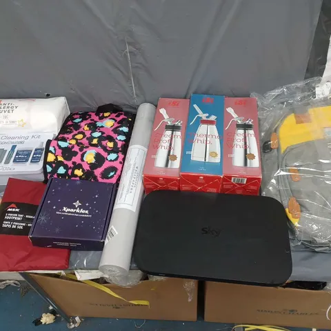 BOX OF APPROXIMATELY 15 ASSORTED HOUSEHOLD ITEMS TO INCLUDE MENIONS BACKPACK, ISI THERMO WHIP, AND 2 PERSON TENT FOOTPRINT ETC. 