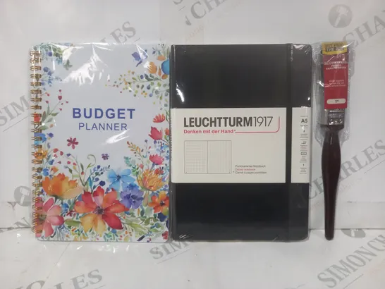 APPROXIMATELY 15 ASSORTED HOUSEHOLD ITEMS TO INCLUDE PAINT BRUSH, DOTTED NOTEBOOK, BUDGET PLANNER, ETC