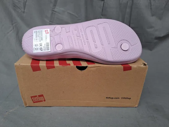 BOXED PAIR OF FITFLOP IQUSHION OMBRE SPARKLE FLIP-FLOPS IN LILAC UK SIZE 7