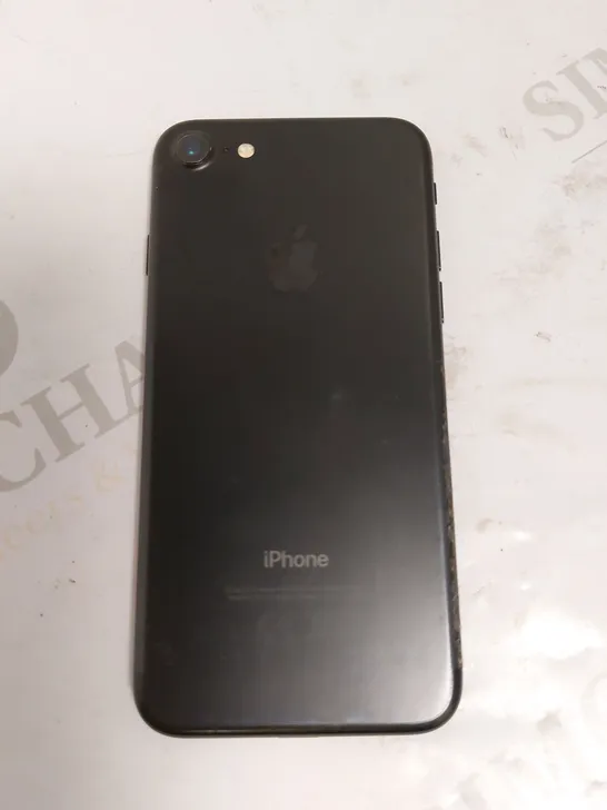 APPLE IPHONE 7 (A1778)