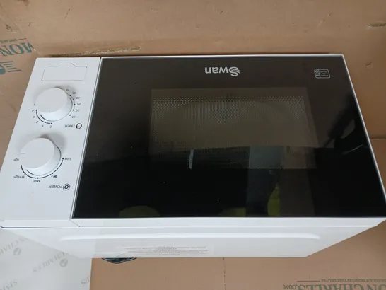 SWAN 20L 700W MANUAL MICROWAVE IN WHITE RRP £54