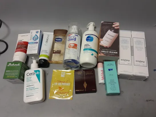 BOX OF APPROXIMATELY 15 COSMETIC ITEMS TO INCLUDE HELLO KLEAM CONDITIONER, VASELINE BODY OIL, AND CERAVE CLEANSER ETC. 