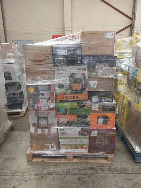 PALLET OF APPROXIMATELY 37 UNPROCESSED RAW RETURN HOUSEHOLD AND ELECTRICAL GOODS TO INCLUDE;