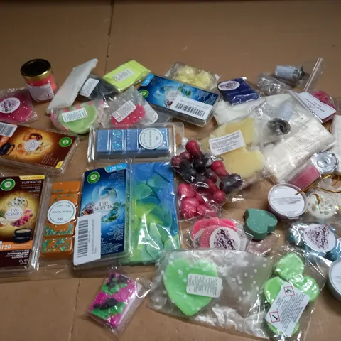 LOT OF ASSORTED FRAGRANCED WAX MELTS