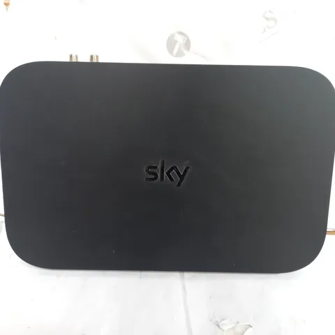 SKY Q BOX - ES140
