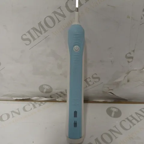 ORAL-B PRO 1 ELECTRIC TOOTHBRUSH