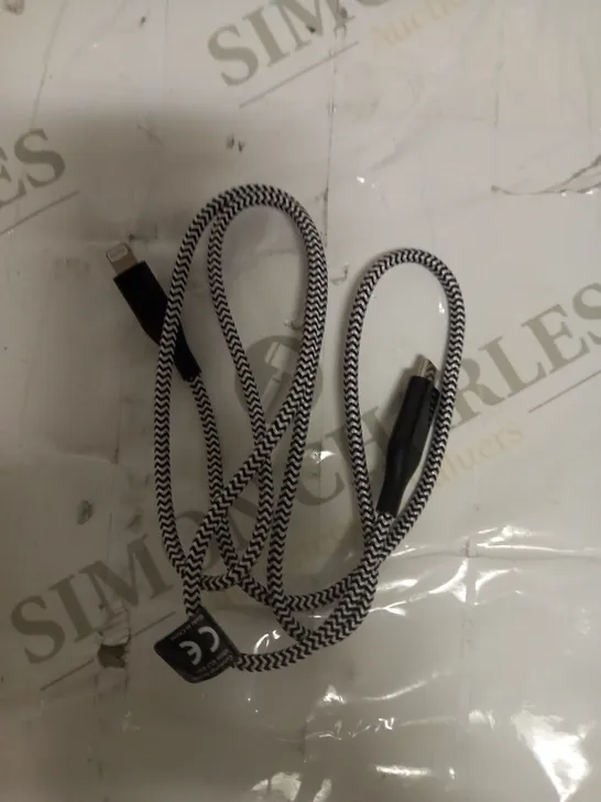 BLACKWEB SYNC AND CHARGE CABLE