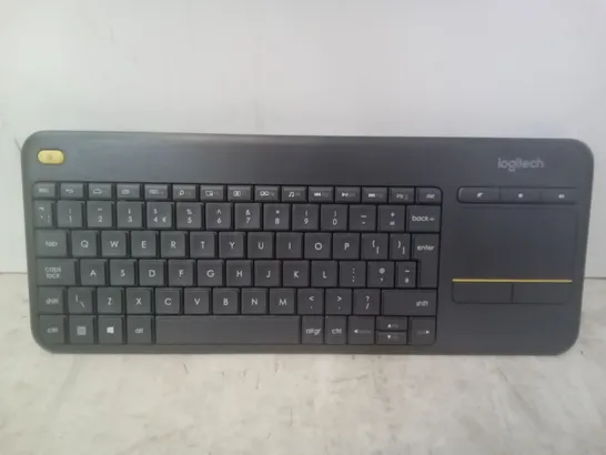 BOXED LOGITECH K400+ WIRELESS TOUCH KEYBOARD 