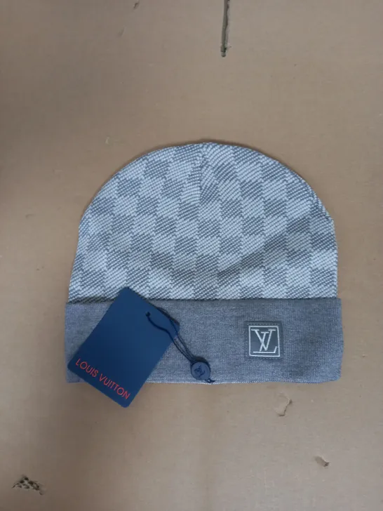 LOUIS VUITTON BEANIE IN GREY ONE SIZE