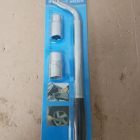 TELESCOPIC WHEEL NUT WRENCH 