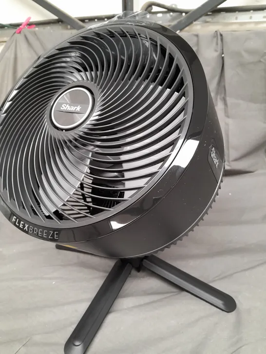 BOXED SHARK FLEXBREEZE PORTABLE FAN FA220UK