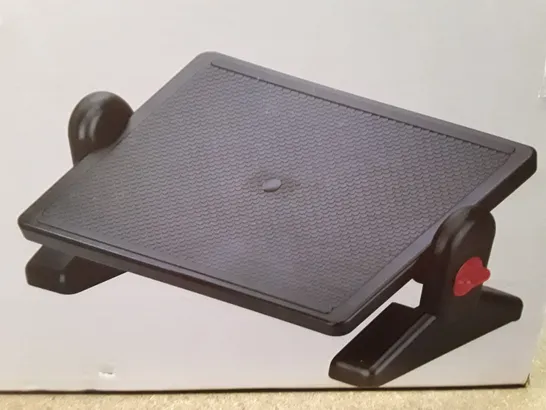 BOXED Q-CONNECT FOOTREST