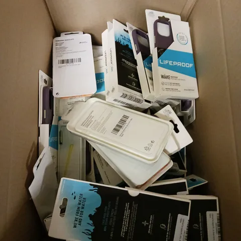 BOXED LOT OF APPROX 30 MOBILE PHONE CASES FOR SAMSUNG AND IPHONE