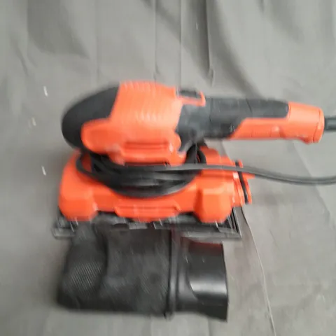 BLACK AND DECKER FINISHING SANDER 