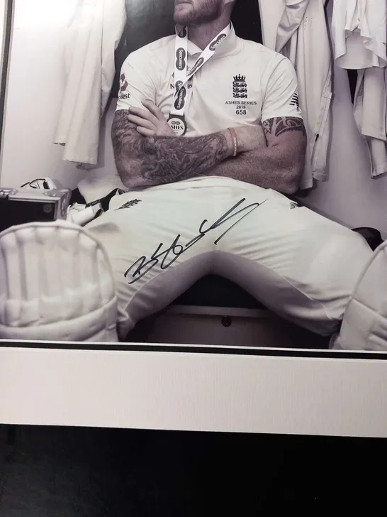 MOUNTED AND SIGNED PICTURE OF ENGLAND CRICKETER BEN STOKES FOLLOWING THE 2019 ASHES SERIES WITH CERTIFICATE OF AUTHENTICITY