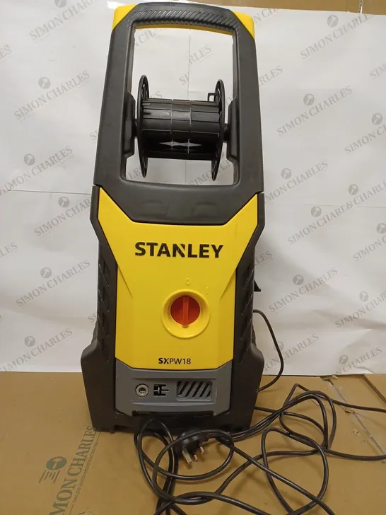 STANLEY SXPW18E HIGH PRESSURE WASHER (1800 W, 135 BAR, 440 L/H)