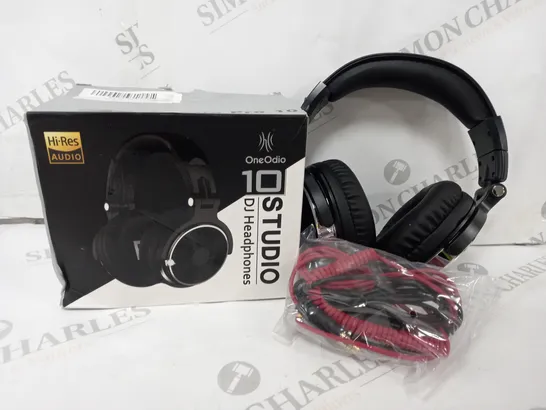 BOXED ONEIDIO STUDIO PRO 10 HEADPHONES