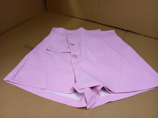 STYLE OF MOOCHY PINK/GEM BUTTON DETAILED SHORTS - LARGE