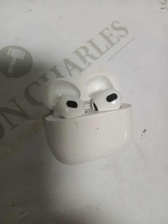 APPLE AIRPODS GEN 3