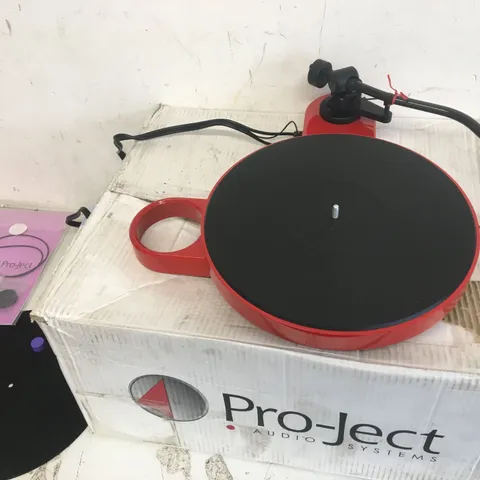 BOXED PRO-JECT RPM 3 CARBON TURNTABLE WITH HIGH PERFORMANCE POWER SUPPLY