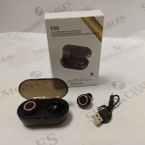 Y50 TRULY WIRELESS IN-EAR HEADPHONES WITH CHARGING DOCK AND USB CABLE - BLACK