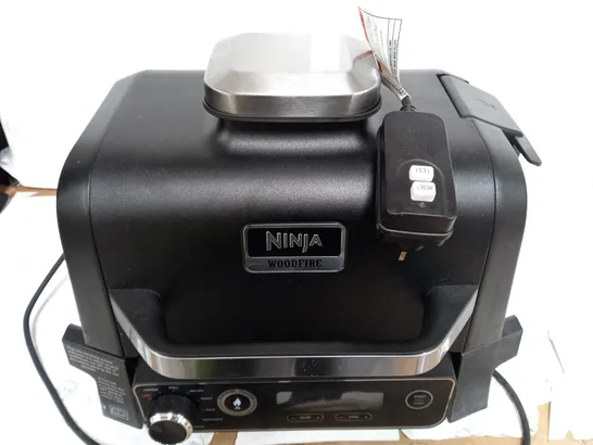 BOXED NINJA WOODFIRE ELECTRIC BBQ GRILL & SMOKER OG701UKQ