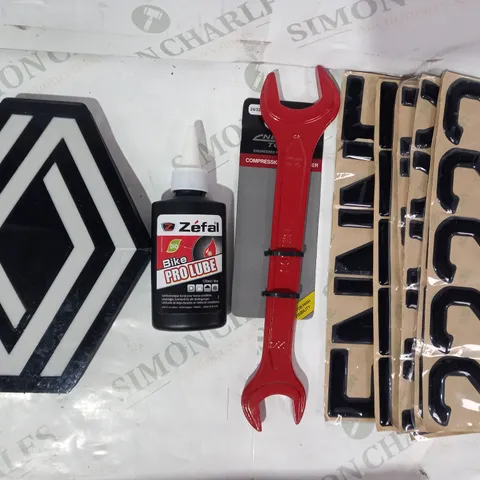 LOT OF APPROXIMATELY 15 ASSORTED VEHICLE PARTS AND ACCESSORIES TO INCLUDE ZÉFAL BIKE PRO LUBE, NERRAD TOOLS COMPRESSION NUT SPANNER, NTN BEARINGS, ETC