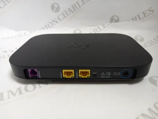 SKY Q HUB (ER115)