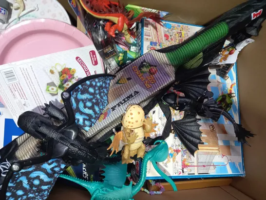 BOX OF APPROXIMATELY 20 ASSORTED TOYS AND GAMES TO INCLUDE MYTHICAL CREATURES ROCK ART, WINTER FIELDS 1000 PIECE PUZZLE, OCTOPUS KITE, ETC