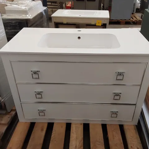 DESIGNER BATHROOM VANITY UNIT WITH BASIN 